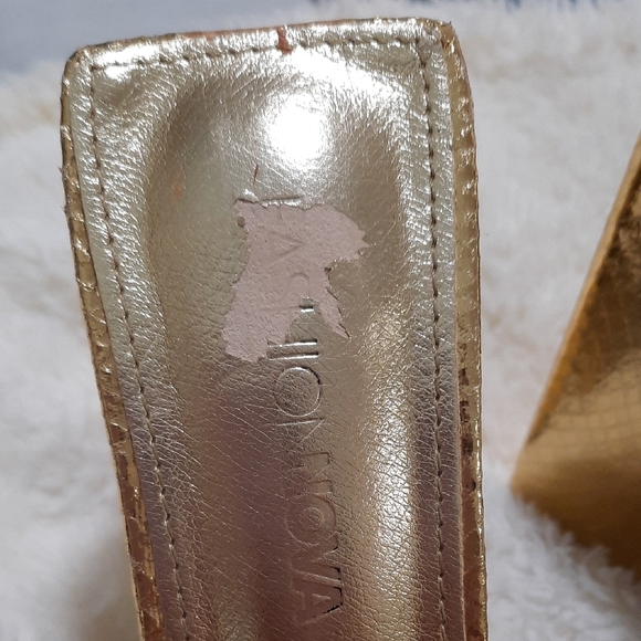 Fashion Nova Gold Heels with Snakeskin Pattern - Picture 7 of 8